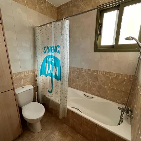 Sea View 2 Bedroom 400m From Sandy Beach Apartament Pafos